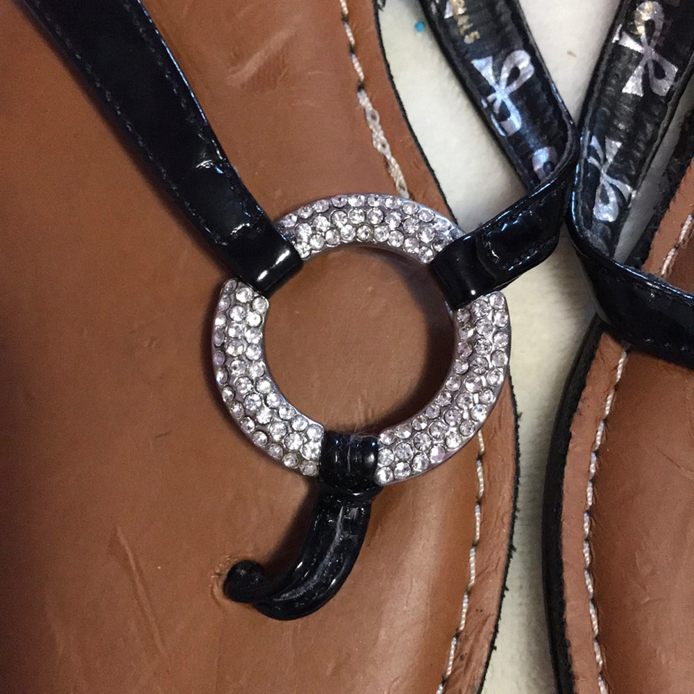 😱BLING SANDALS - Picture 2 of 2